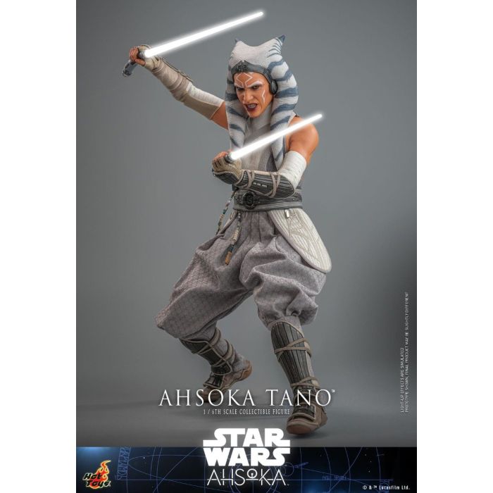 Ahsoka Tano 1:6 Scale Figure - Hot Toys - Ahsoka