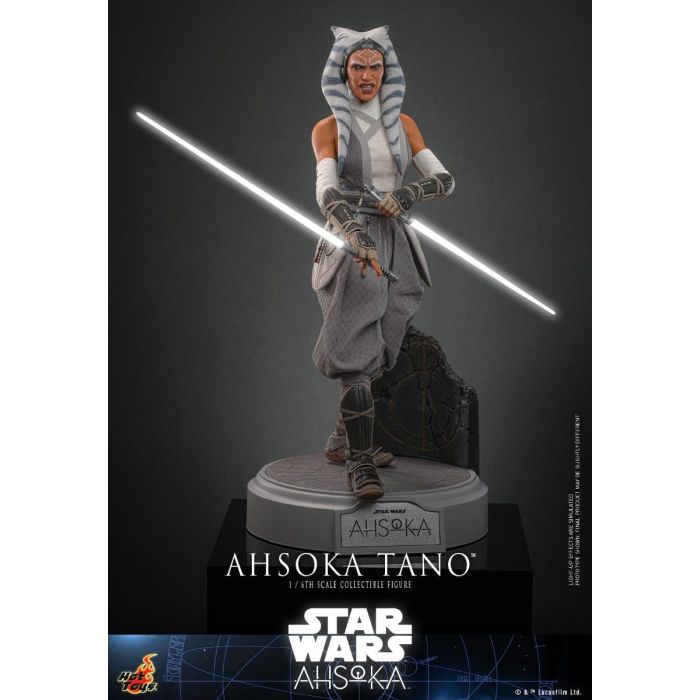 Ahsoka Tano 1:6 Scale Figure - Hot Toys - Ahsoka