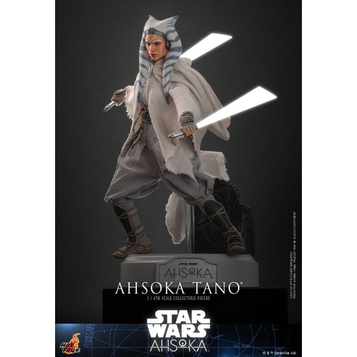 Ahsoka Tano 1:6 Scale Figure - Hot Toys - Ahsoka