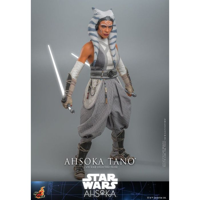 Ahsoka Tano 1:6 Scale Figure - Hot Toys - Ahsoka
