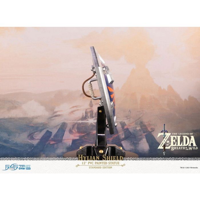 The Legend of Zelda: Breath of the Wild - Hylian Shield PVC Statue