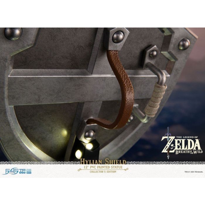 The Legend of Zelda: Breath of the Wild - Hylian Shield PVC Statue Collector's Edition