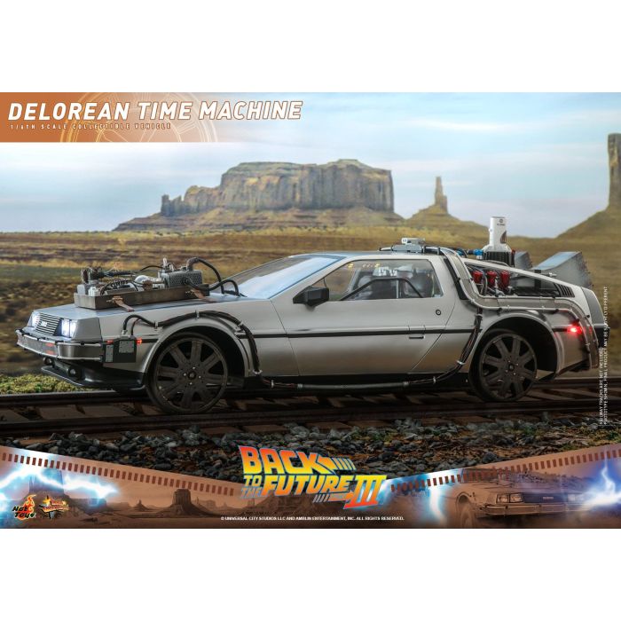 DeLorean Time Machine 1:6 Scale Figure - Hot Toys - Back to the Future 3