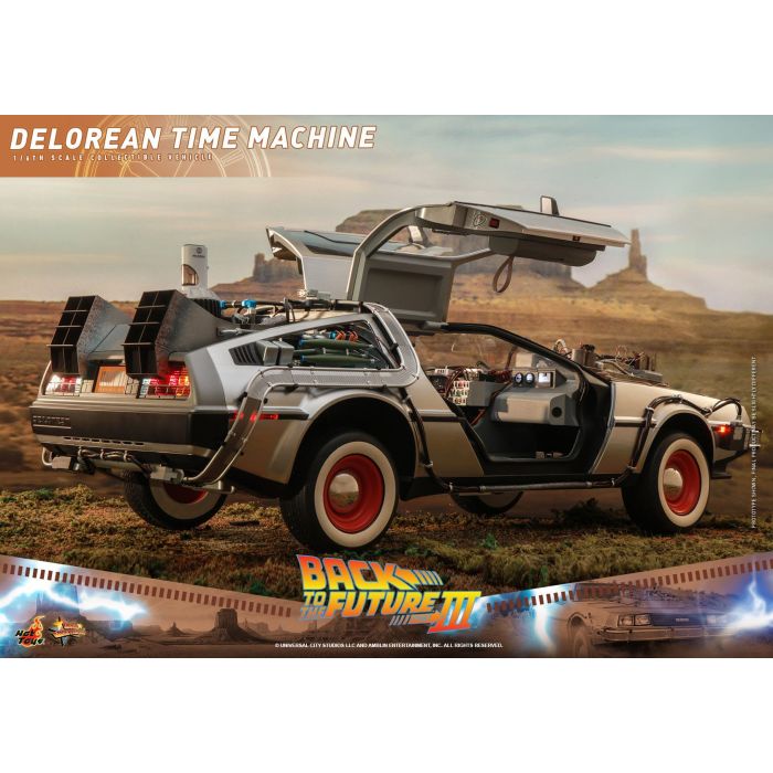 DeLorean Time Machine 1:6 Scale Figure - Hot Toys - Back to the Future 3