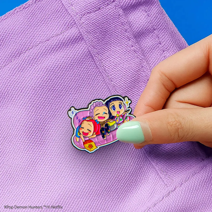 KPop Demon Hunters - Couch Couch Couch - Pin badge - 4.5cm