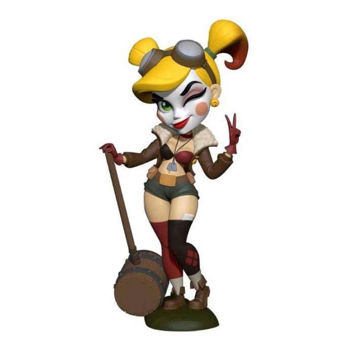 DC Comics: Bombshells - Harley Quinn with Hammer Vinyl Figure