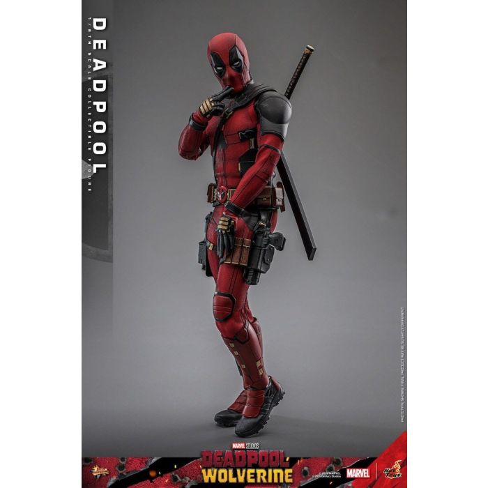 Deadpool 1:6 Scale Figure - Hot Toys - Deadpool & Wolverine