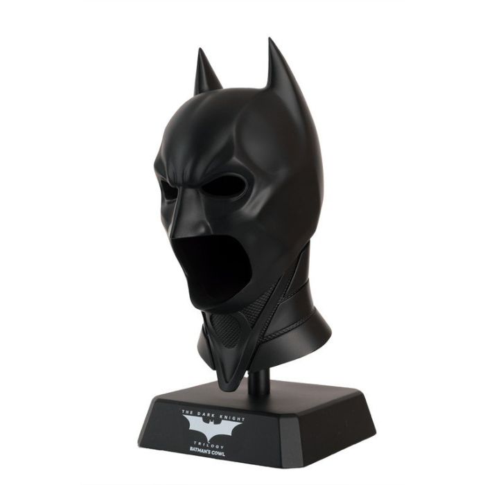 The Dark Knight Cowl - Eaglemoss - DC Comics Museum Replica