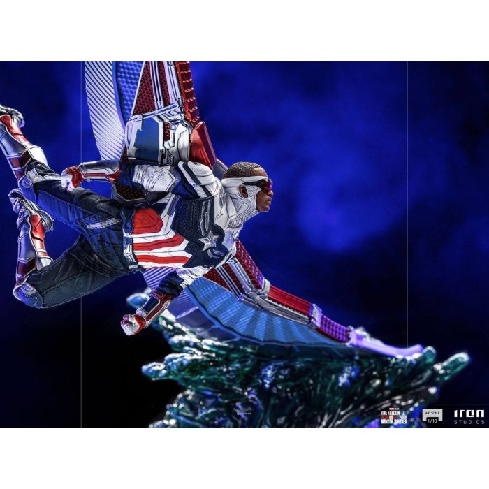 The Falcon and the Winter Soldier - Captain America Sam Wilson 1/10 Scale Statue