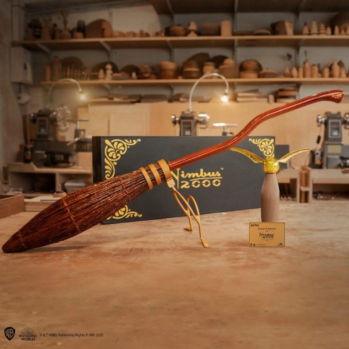 Harry Potter - Mini Nimbus 2000 Broom Replica