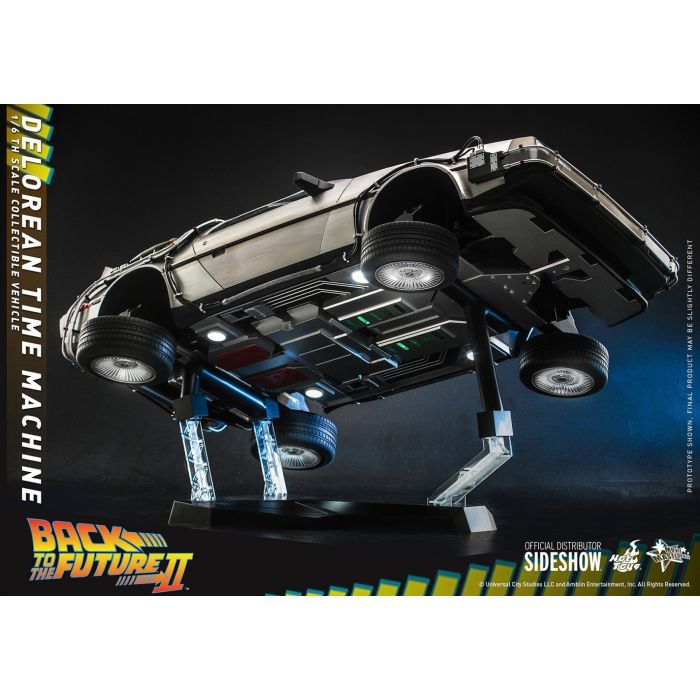 DeLorean Time Machine 1:6 Scale Figure - Hot Toys - Back to the Future 2
