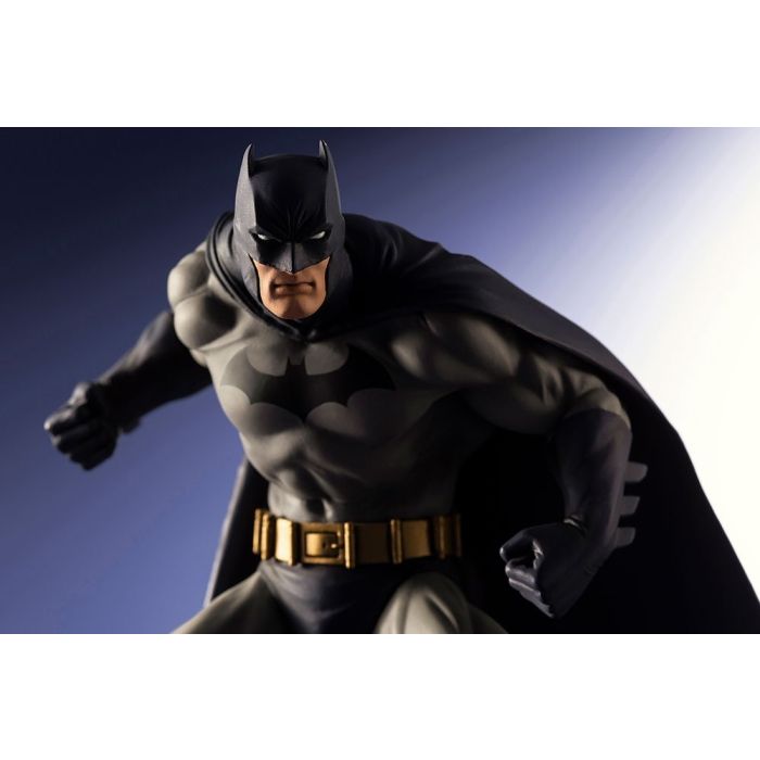 DC Comics: Batman - Batman Hush ARTFX+ Statue