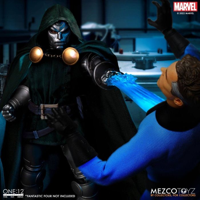 Doctor Doom Action Figure - Mezco Toys - Marvel