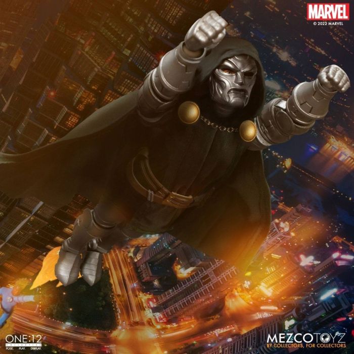 Doctor Doom Action Figure - Mezco Toys - Marvel