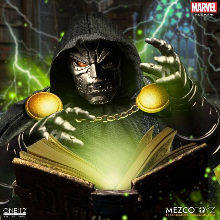Doctor Doom Action Figure - Mezco Toys - Marvel