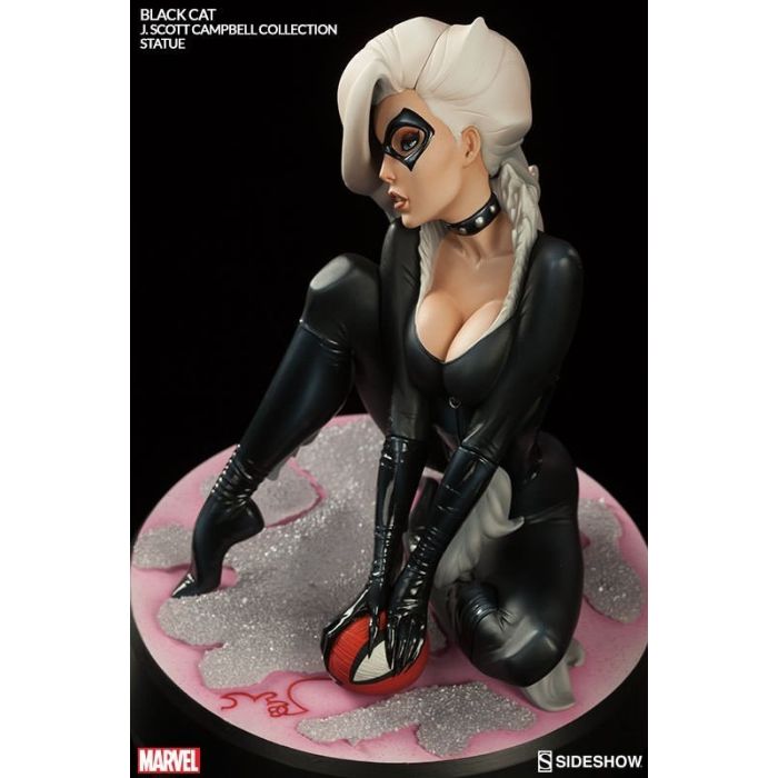 Marvel Comiquette: Black Cat Figure