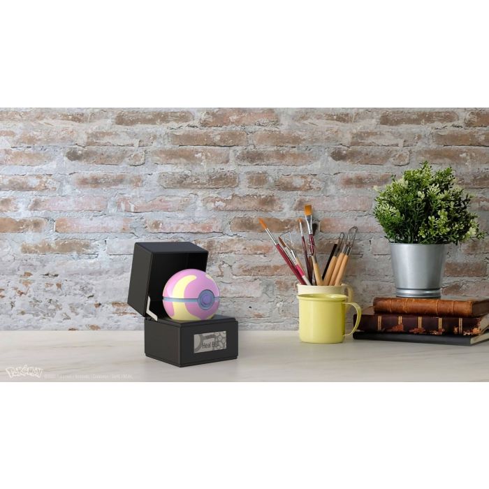 Heal Ball Diecast Replica - Pokémon