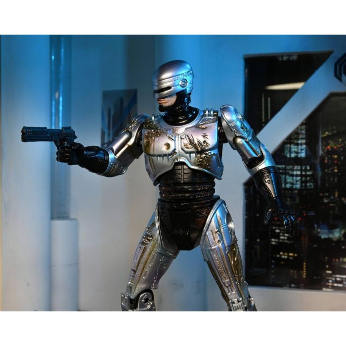 Robocop - Battle Damaged Robocop with Chair Ultimate Action Figure