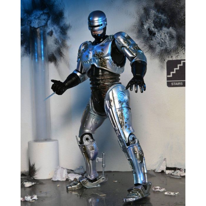 Robocop - Battle Damaged Robocop with Chair Ultimate Action Figure