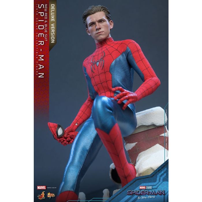 Spider-Man (New Red and Blue Suit) 1:6 Scale Deluxe  Figure - Hot Toys - Spider-Man No Way Home