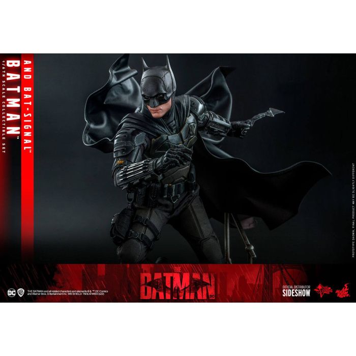 Batman and Bat-Signal 1:6 Scale Figure - Hot Toys - The Batman