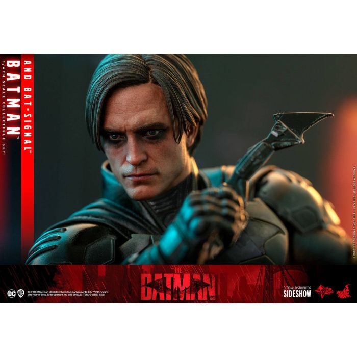 Batman and Bat-Signal 1:6 Scale Figure - Hot Toys - The Batman