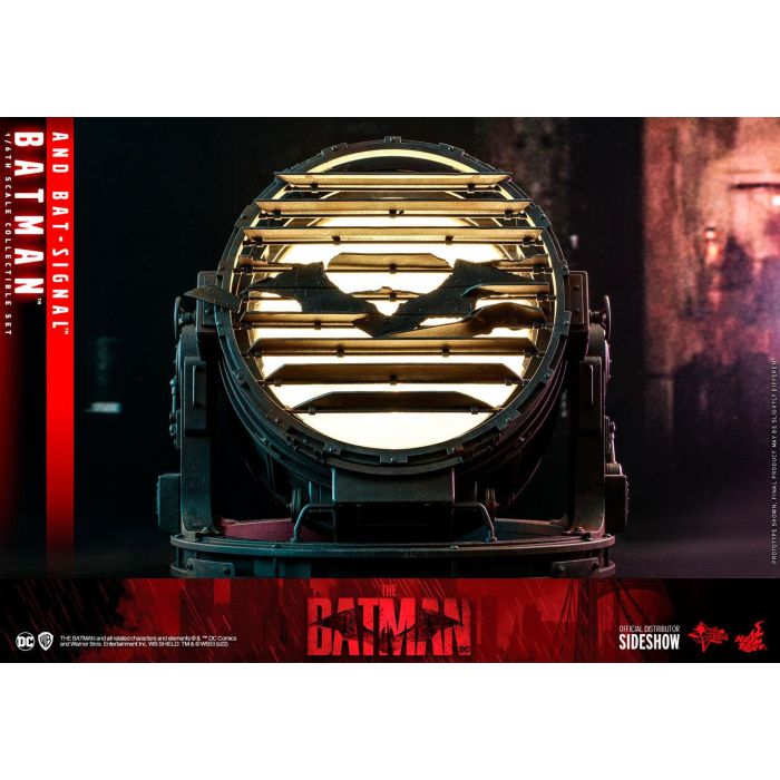 Batman and Bat-Signal 1:6 Scale Figure - Hot Toys - The Batman