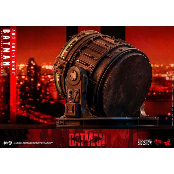 Batman and Bat-Signal 1:6 Scale Figure - Hot Toys - The Batman