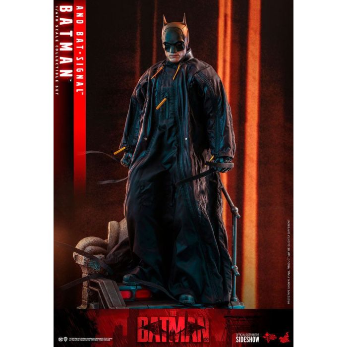 Batman and Bat-Signal 1:6 Scale Figure - Hot Toys - The Batman