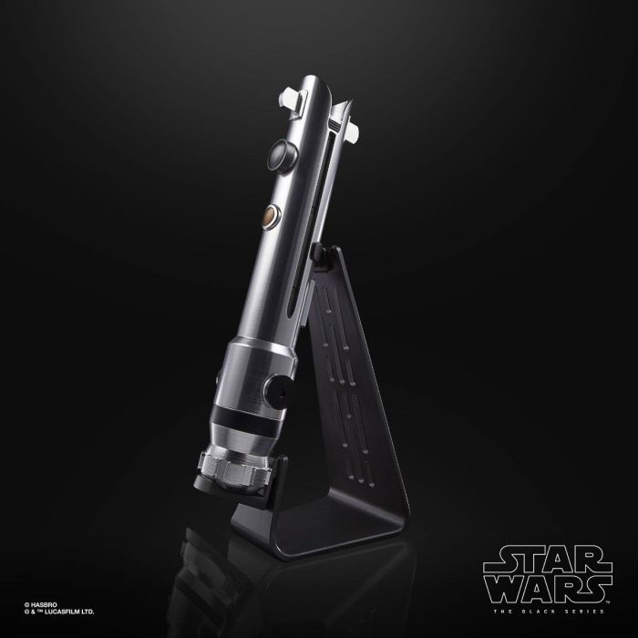 Star Wars: The Clone Wars - Ahsoka Tano Force FX Elite Lightsaber 2021