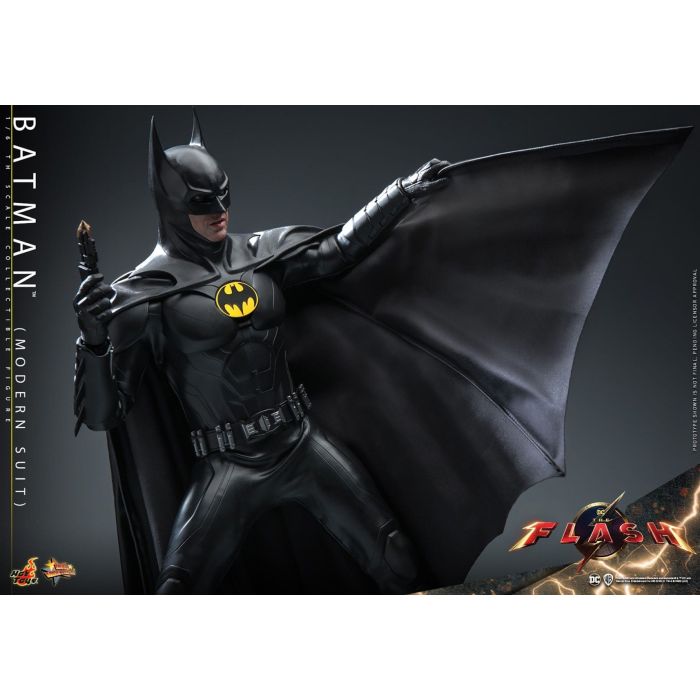 Batman Modern Suit 1:6 Scale Figure First Edition - Hot Toys - The Flash