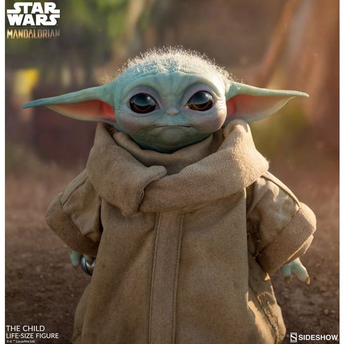 Baby Yoda Statue / The Child Life Size Statue - The Mandalorian - Sideshow Toys