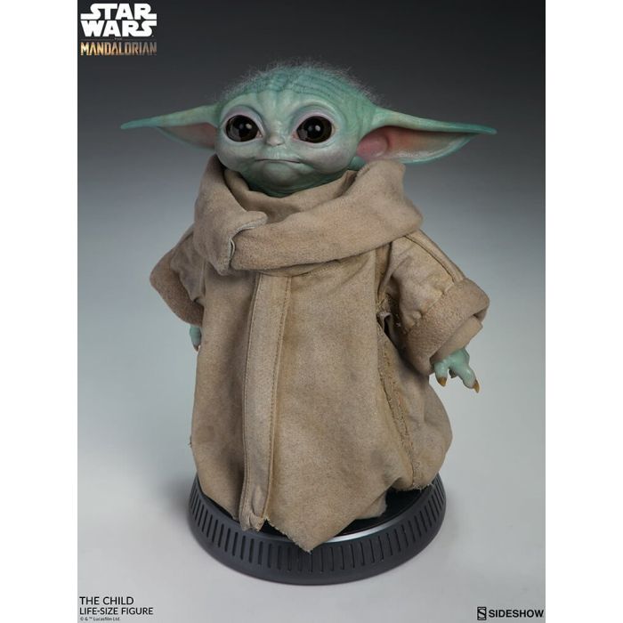 Baby Yoda Statue / The Child Life Size Statue - The Mandalorian - Sideshow Toys