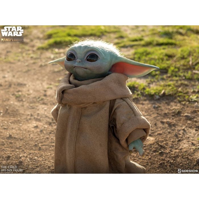 Baby Yoda Statue / The Child Life Size Statue - The Mandalorian - Sideshow Toys