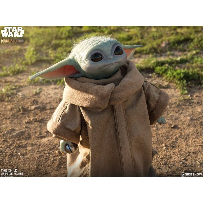 Baby Yoda Statue / The Child Life Size Statue - The Mandalorian - Sideshow Toys