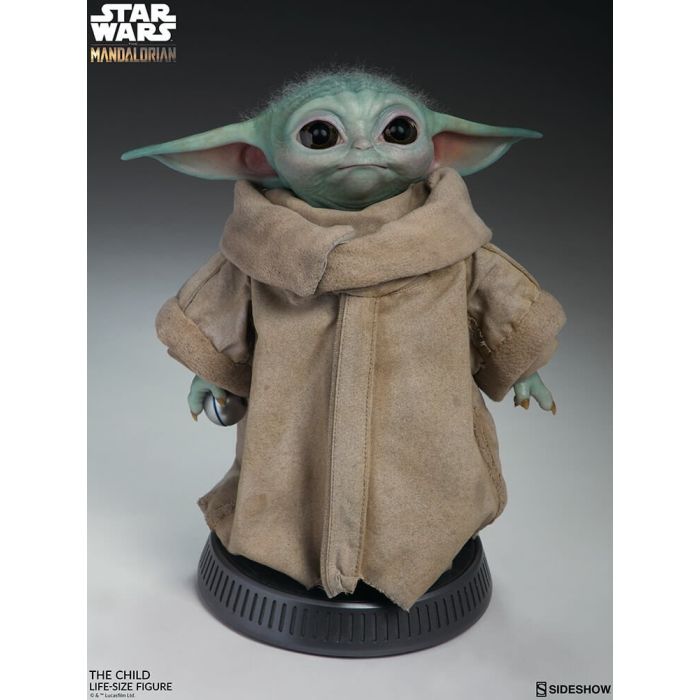Baby Yoda Statue / The Child Life Size Statue - The Mandalorian - Sideshow Toys