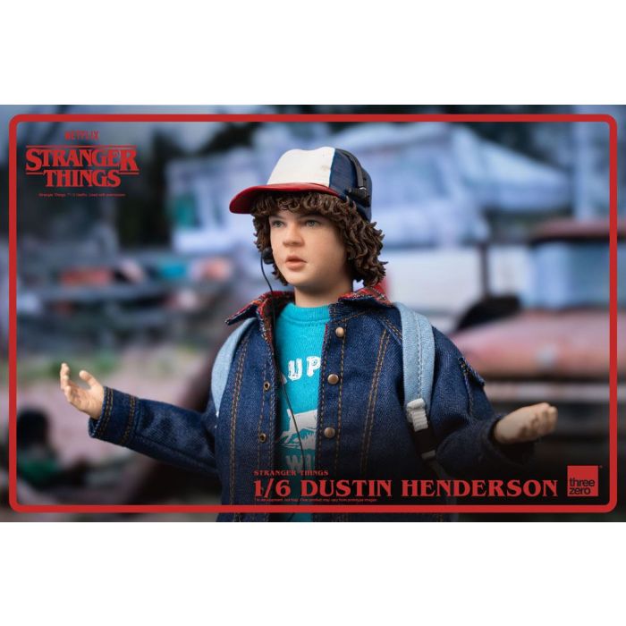 Stranger Things Action Figure 1/6 Dustin Henderson 23 cm