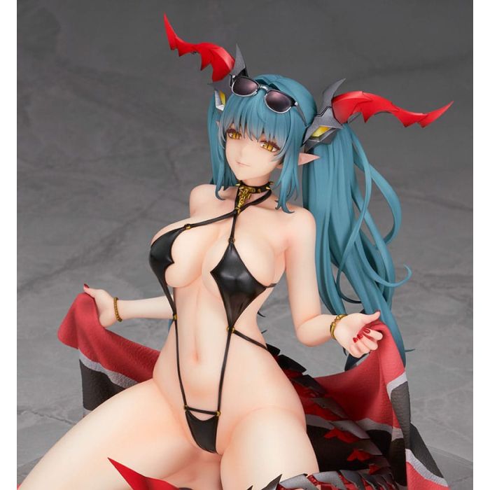 Azur Lane PVC Statue 1/7 Regensburg Dark Dragon and the Coast of Light Ver. 16 cm