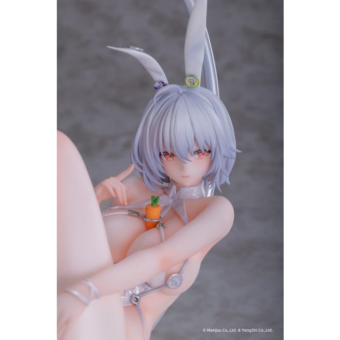 Azur Lane PVC Figure 1/6 Sirius Rabbit of Paradise Ver. 27 cm