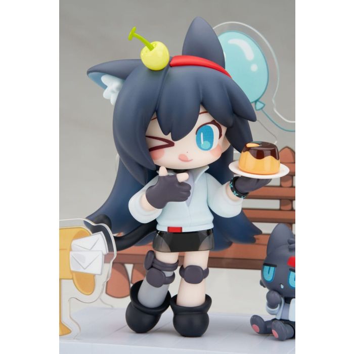 Arknights PVC Statue Dessert Time Series Q-figure Blaze 11 cm