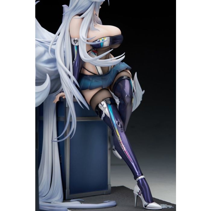 Azur Lane PVC Figure 1/7 Shinano Moonlit Chrome Ver. Acrylic Special Edition w/Display 25 cm