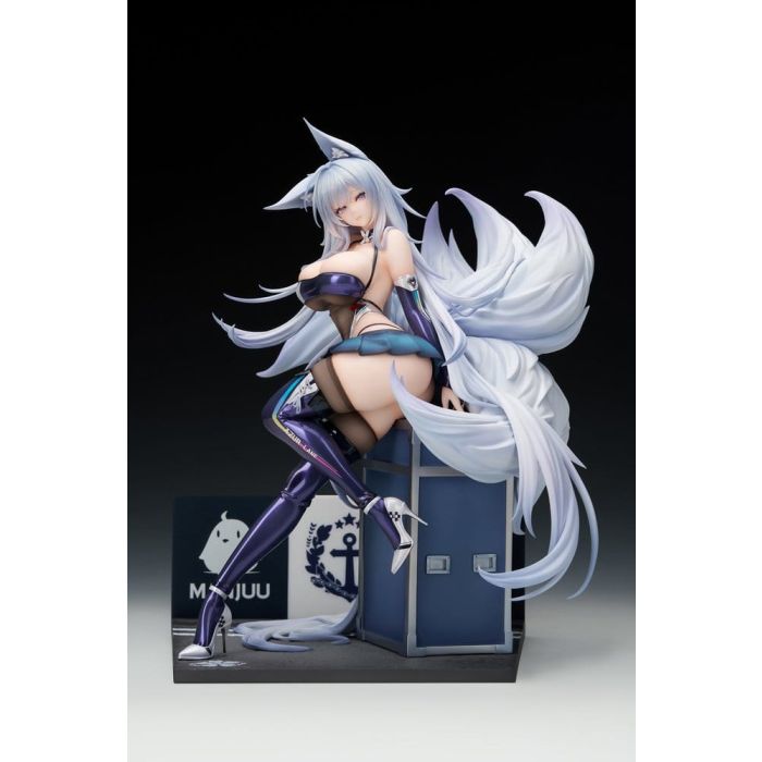 Azur Lane PVC Figure 1/7 Shinano Moonlit Chrome Ver. 25 cm