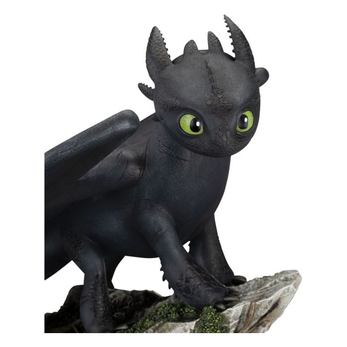 Dragons Master Craft Statue Standing Toothless 31 cm