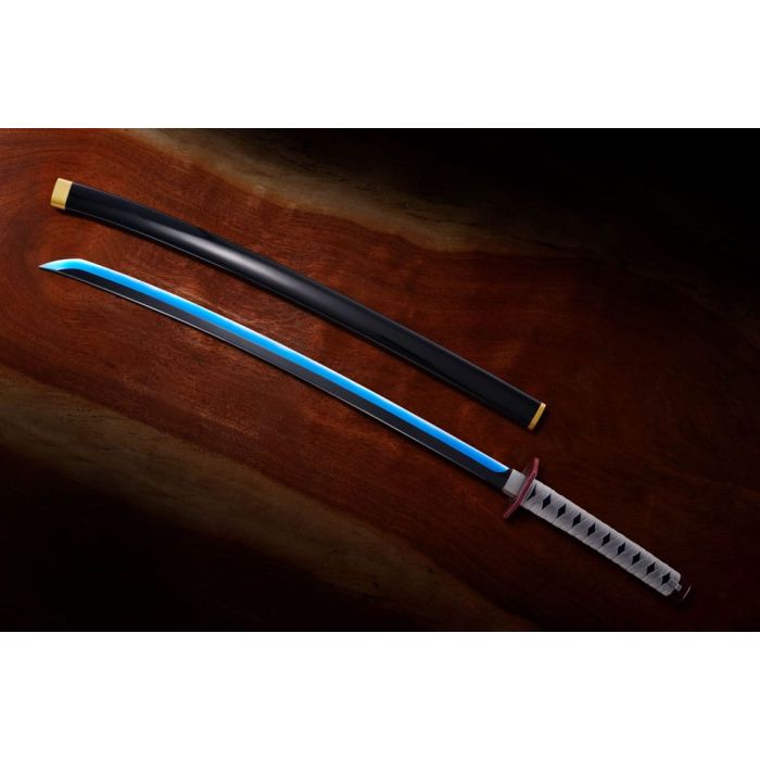 Demon Slayer: Kimetsu no Yaiba Proplica Replica 1/1 Nichirin Sword (Giyu Tomioka) 95 cm