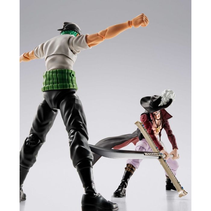 One Piece S.H.Figuarts Action Figure Dracule Mihawk Hawkeye 17 cm      