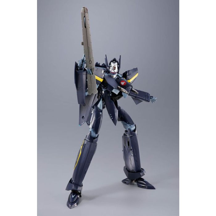 Macross 7 DX Chogokin Action Figure VF-17S Nightmare Stealthvalkyrie (Gamlin Kizaki use) 25 cm