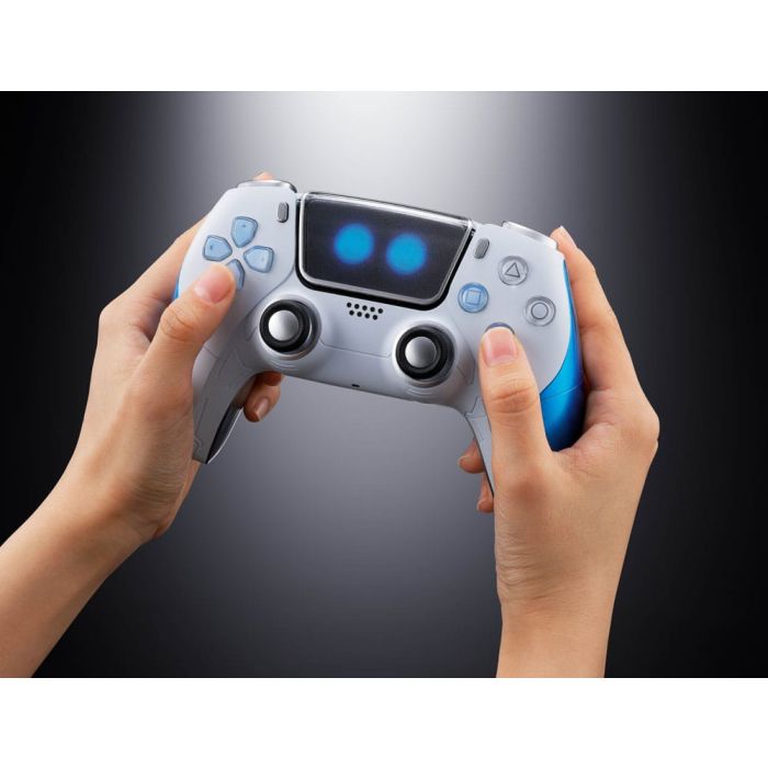 Astro Bot Chogokin Action Figure Astro Bot & Dual Speeder