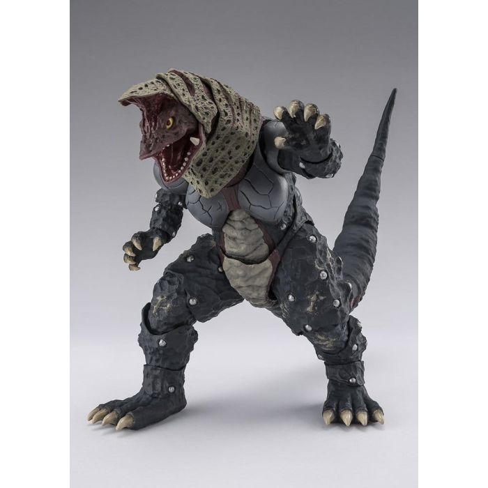 Ultraman Series S.H.Figuarts Shinkocchou Seihou Action Figure Golza 30th Anniversary Edition 15 cm       