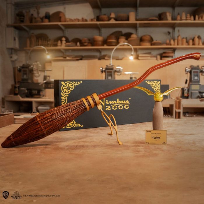 Harry Potter - Mini Nimbus 2000 Broom Replica