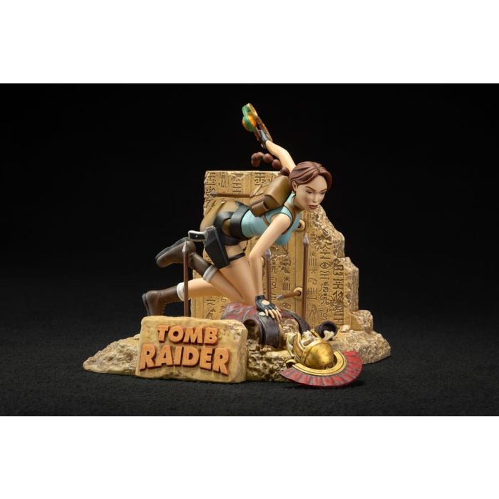 Tomb Raider 1996 PVC Statue Lara Croft Classic Era 17 cm